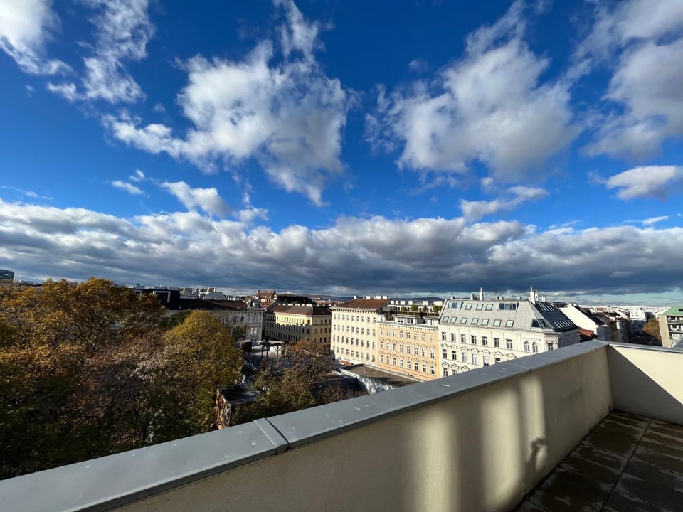Day, View (from property/room), Balcony/Terrace, City view