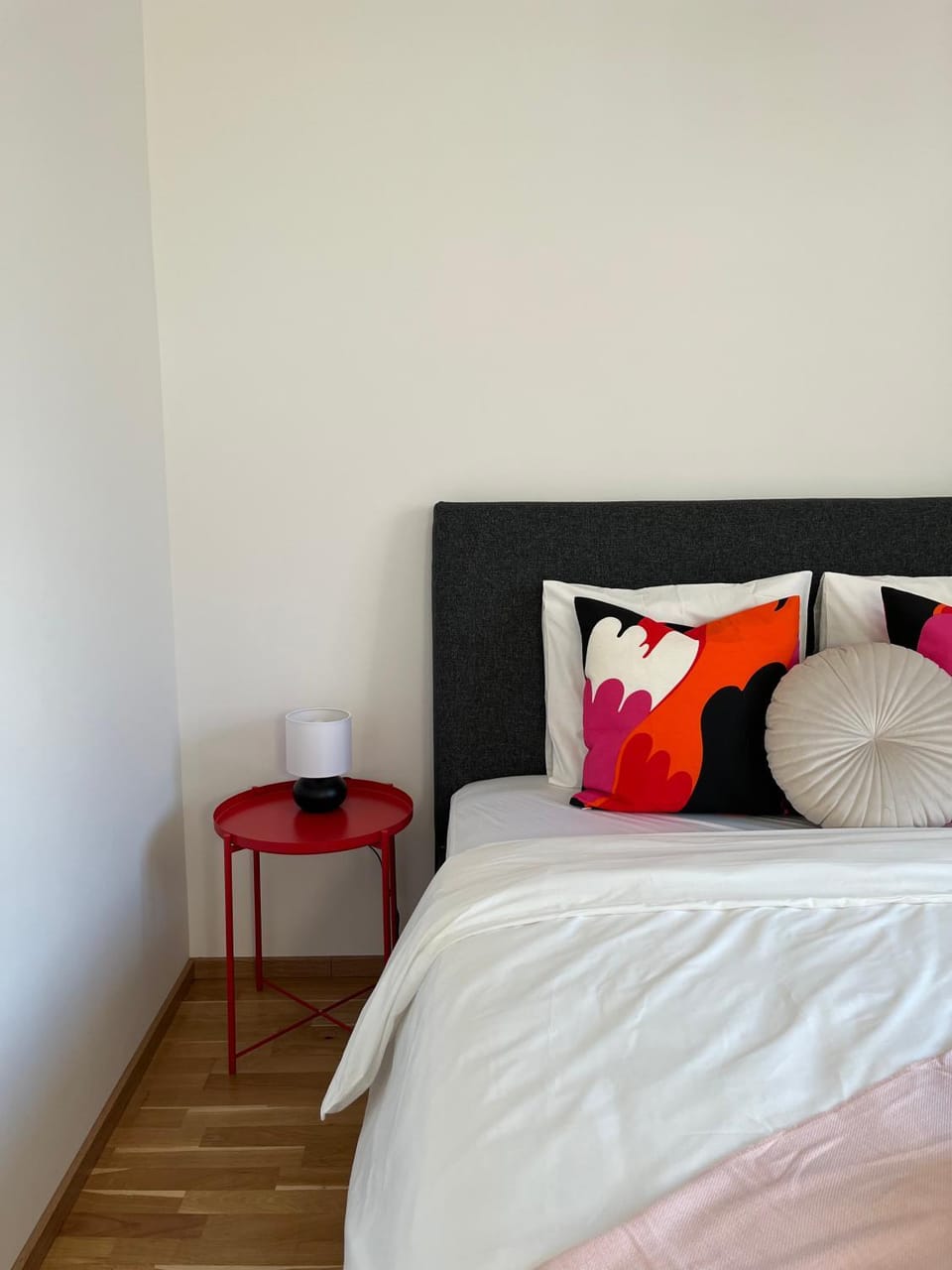 Bed, Bedroom, towels, towels