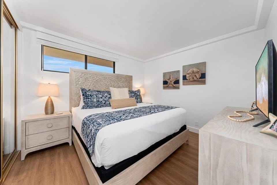 Maui Kai 505 · MK 505 Remodeled OceanFront Whale Watching House in Kaanapali