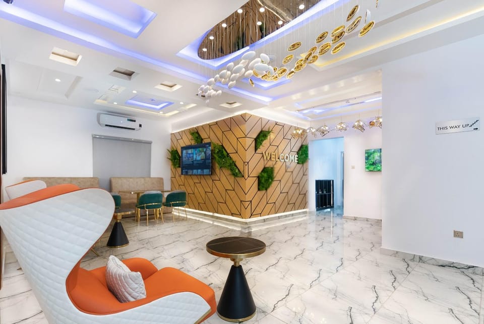 Communal lounge/ TV room, TV and multimedia, Seating area, Evening entertainment, air conditioner
