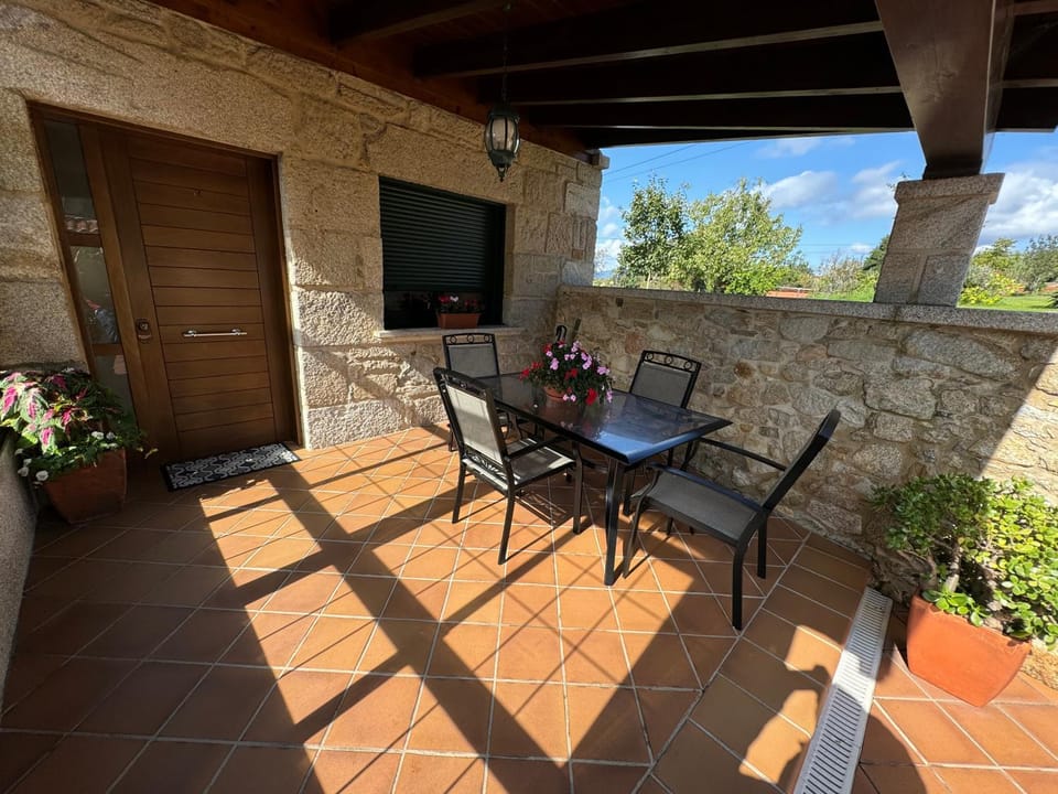 Patio, Day, View (from property/room), Balcony/Terrace, Dining area