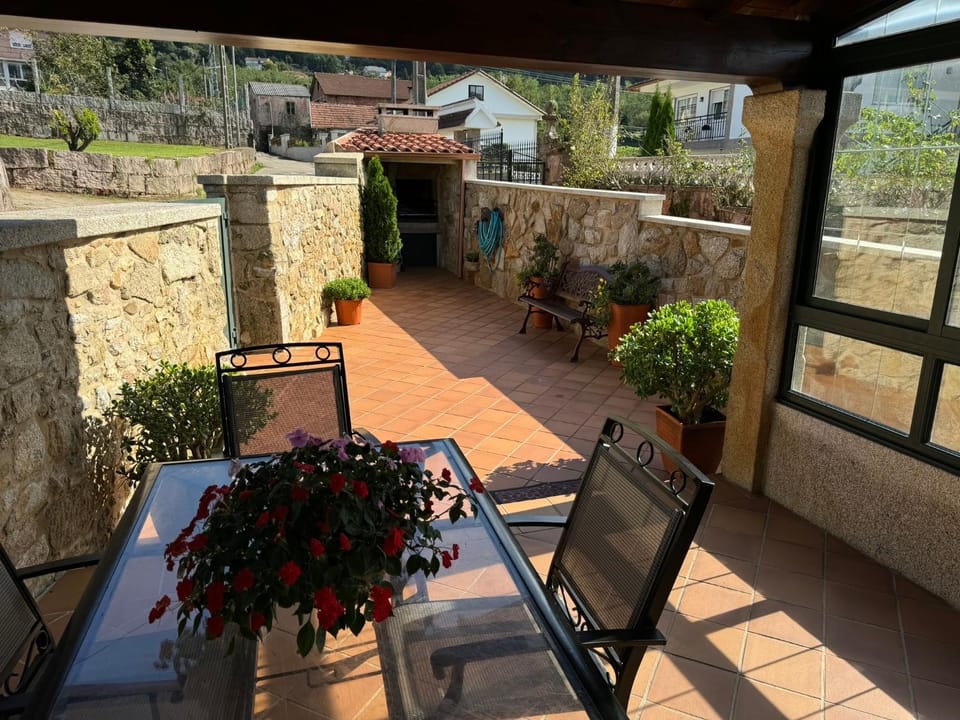 Patio, View (from property/room), Balcony/Terrace