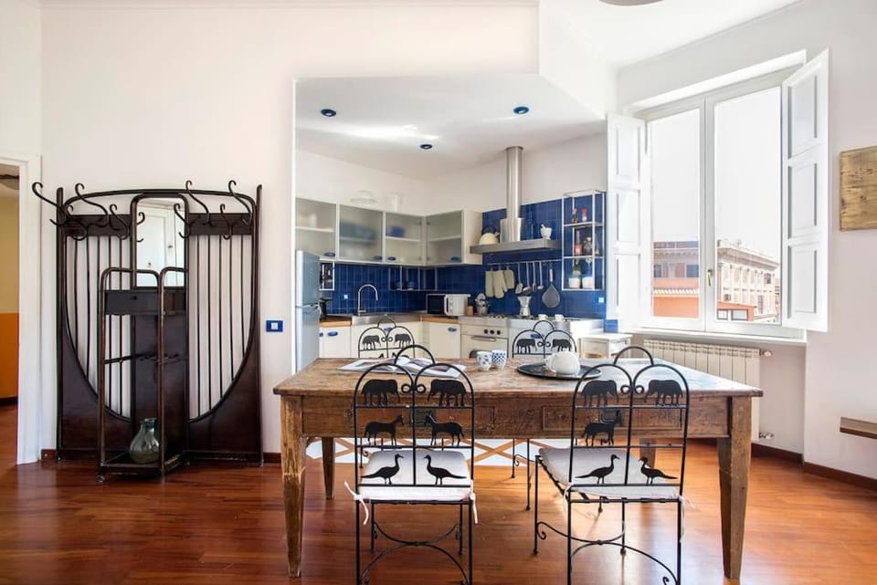 Kitchen or kitchenette, Dining area, heating, air conditioner