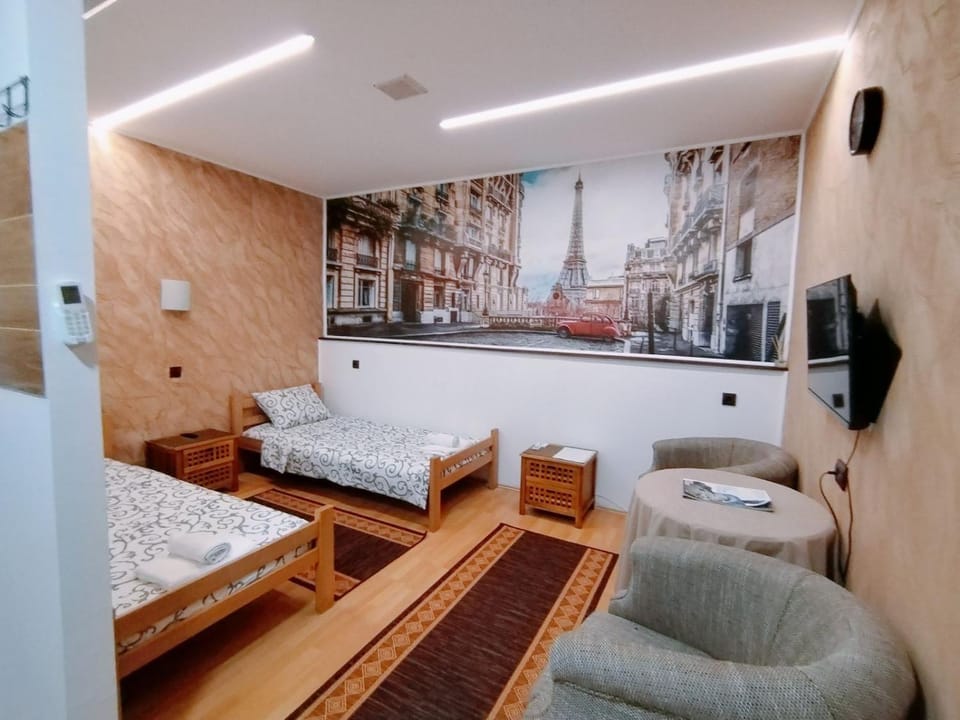 Bed, TV and multimedia, Photo of the whole room, Seating area