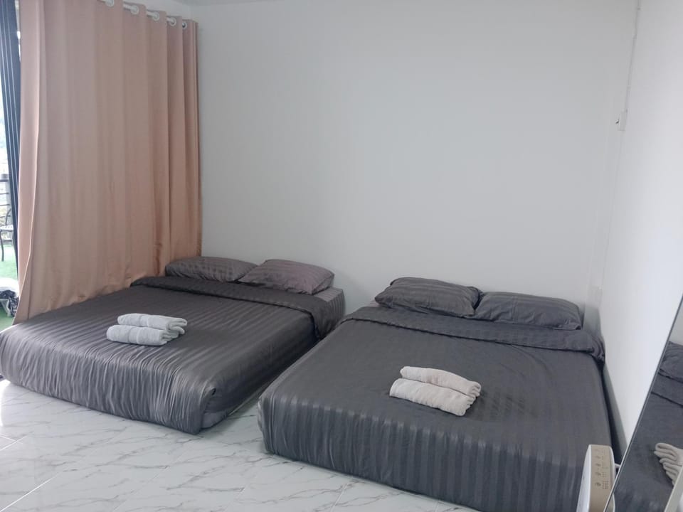 ม่านเขาโฮมสเตย์Mankhao Homestay บ้านกระจก Apartment in Thailand