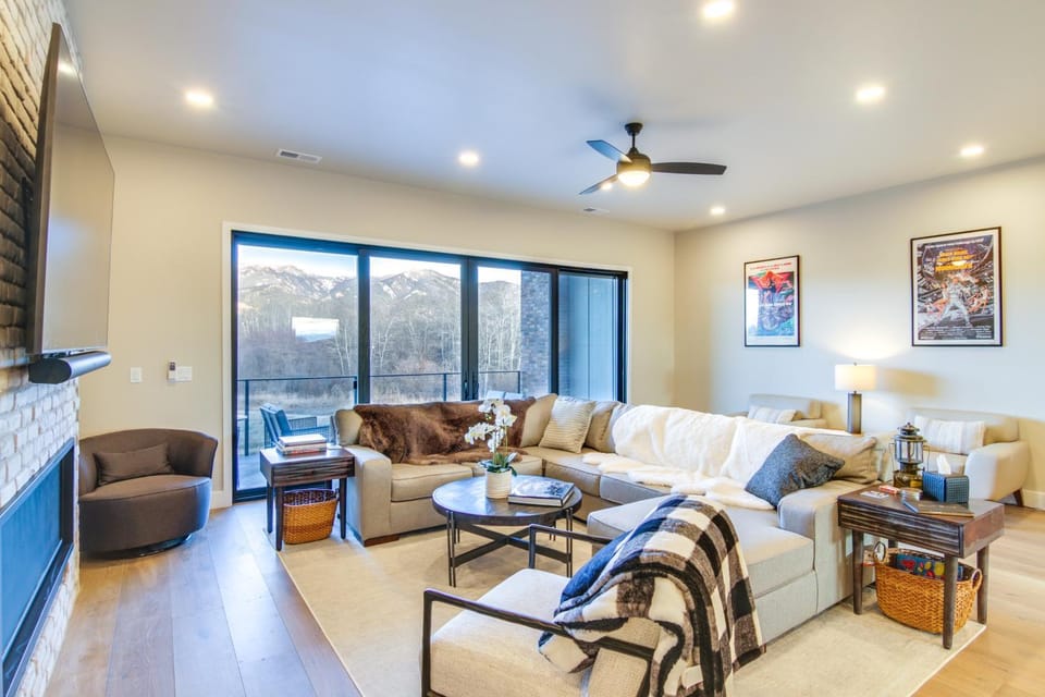 Modern Bozeman Escape w/ Bridger Mountain Views! House in Bozeman