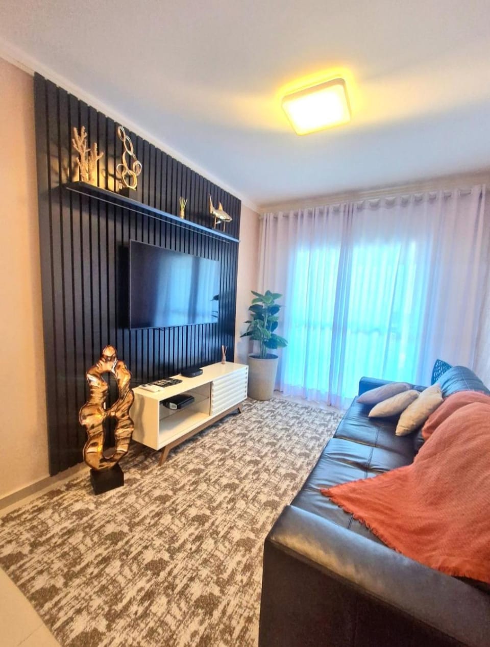 Communal lounge/ TV room, TV and multimedia, Living room