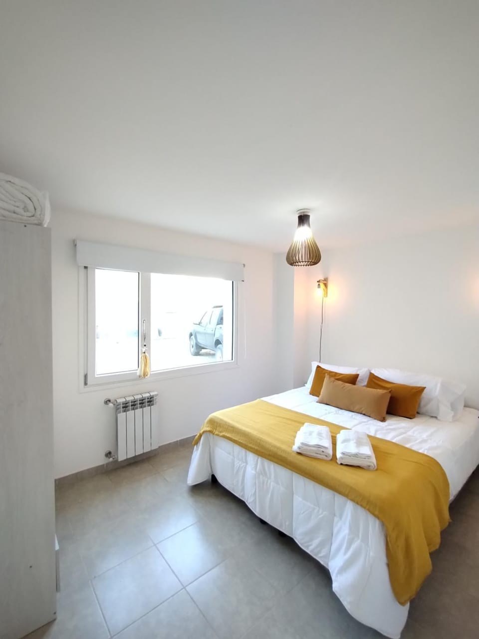 Bed, Photo of the whole room, Bedroom, internet