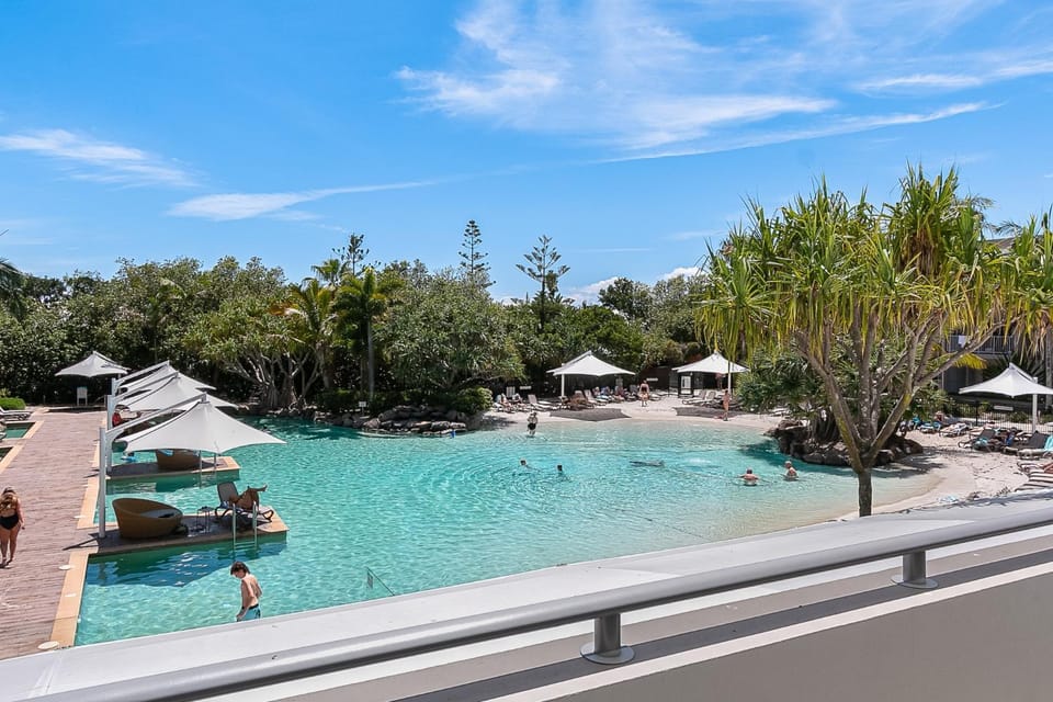 Balcony/Terrace, Pool view