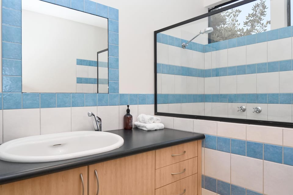 Shower, Bathroom, towels, towels