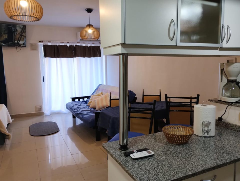 TV and multimedia, Kitchen or kitchenette, Photo of the whole room