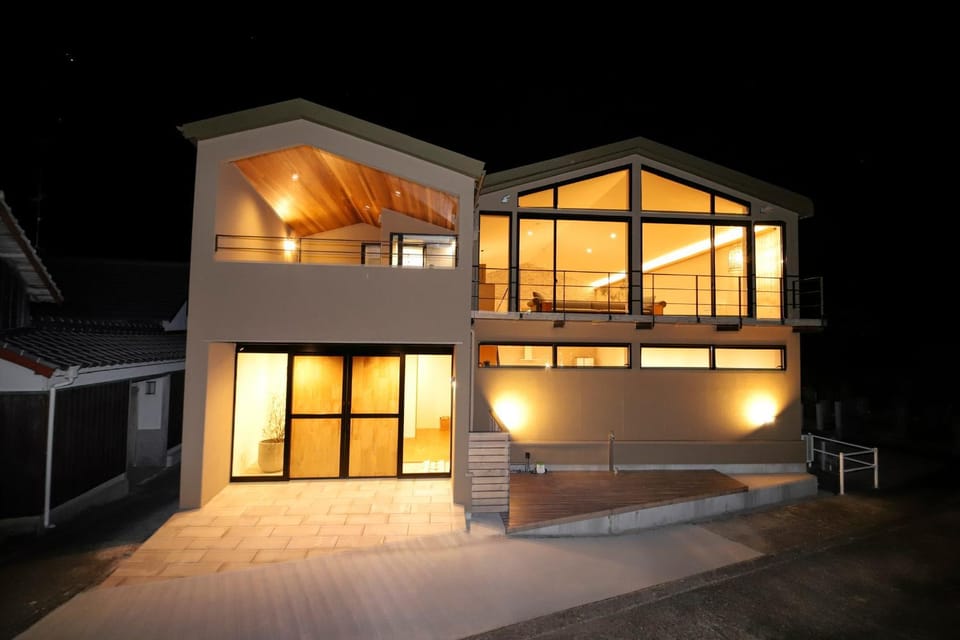 Property building, Night