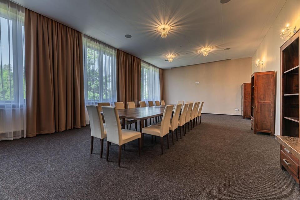 Seating area, Meeting/conference room