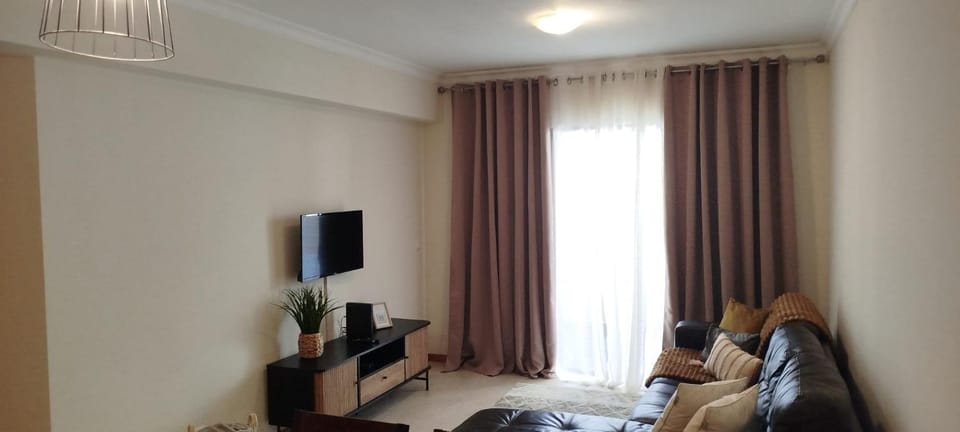 Communal lounge/ TV room, TV and multimedia, Living room, Seating area