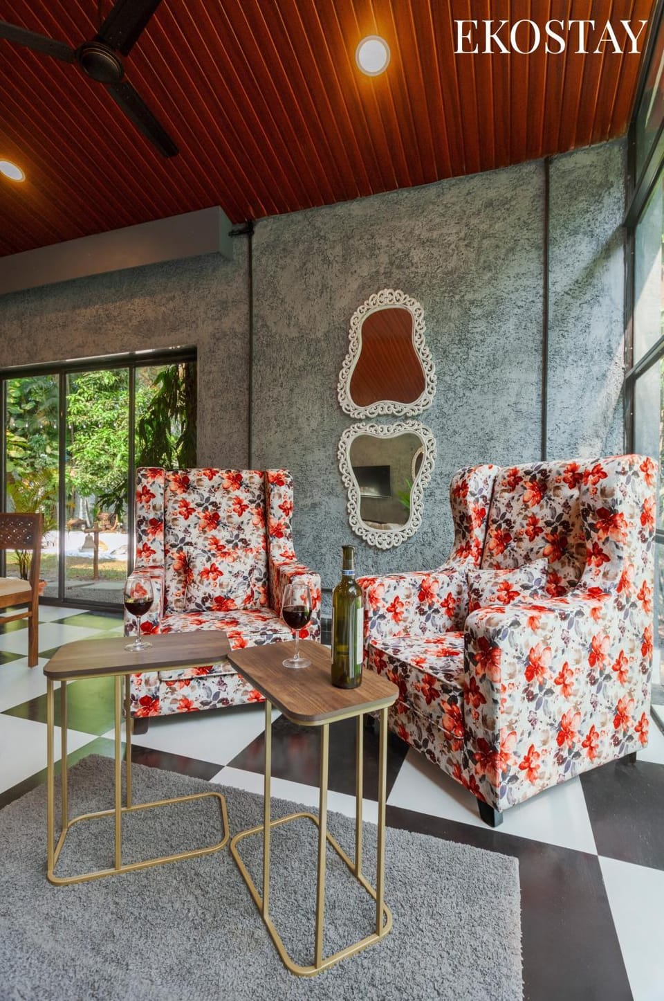 Living room, Seating area