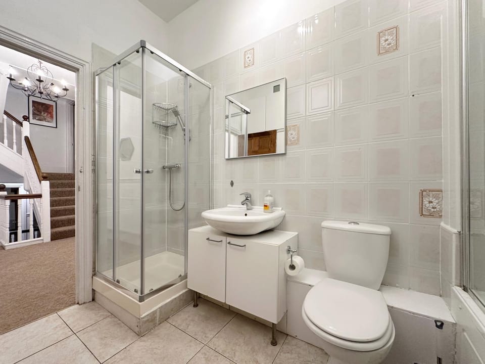 Shower, Toilet, Bathroom
