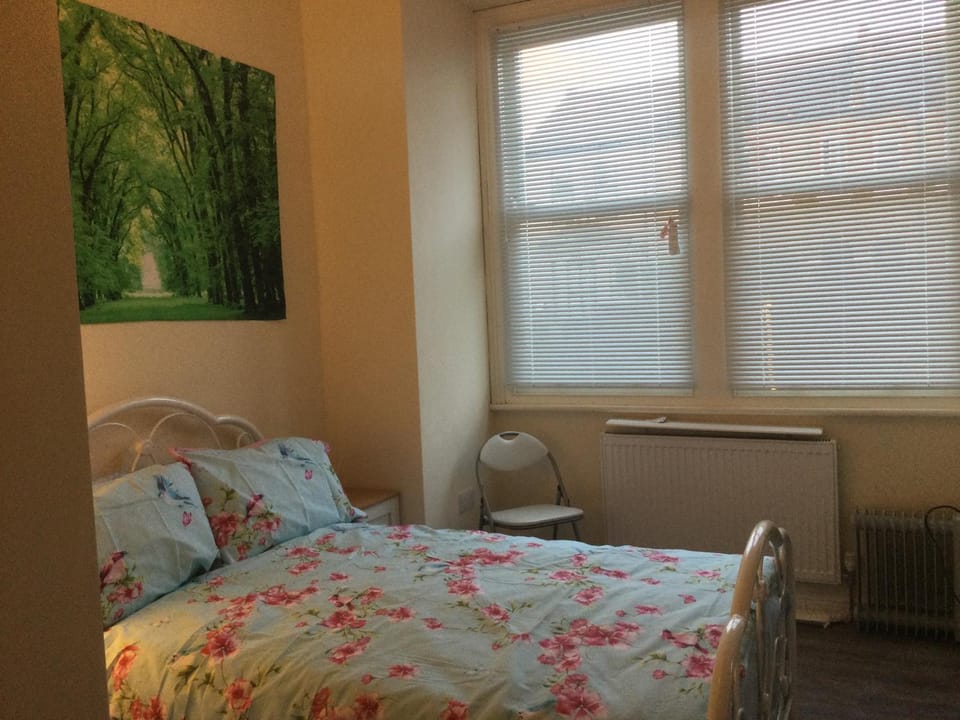 TDM Bachelot Lettings Ltd Bed and Breakfast in London