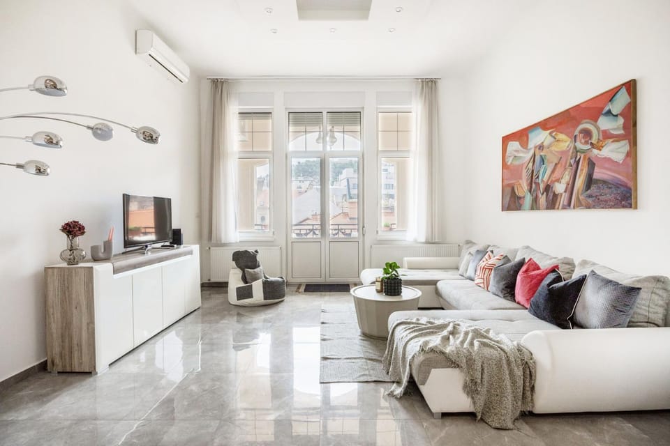 Living room, air conditioner