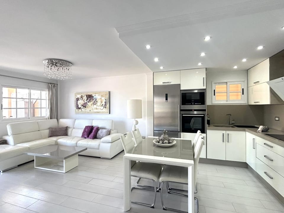 Stunning 2 bedroom apt in Los Cristianos K203 Apartment in Los Cristianos