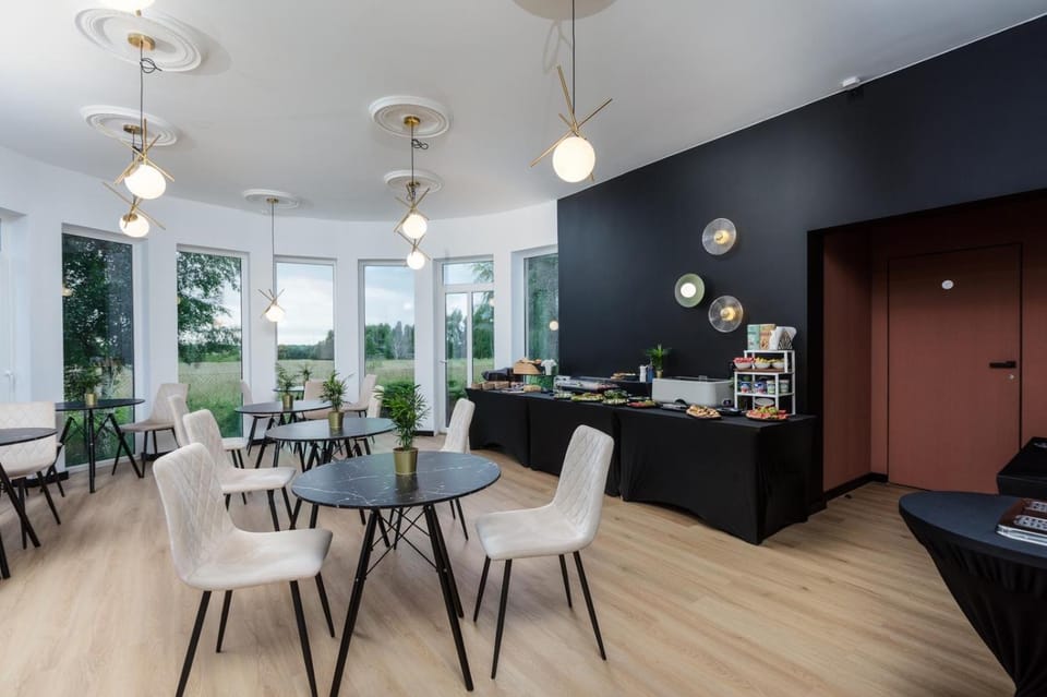 Restaurant/places to eat, Breakfast