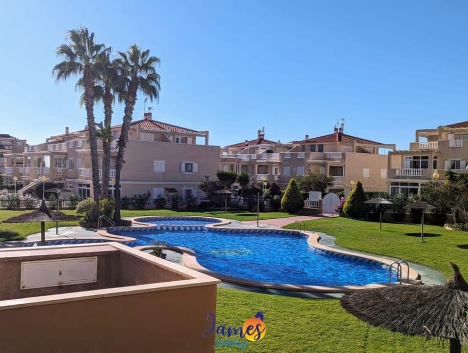 Lovely Three Bed Three Bath Townhouse PF4 House in Vega Baja del Segura
