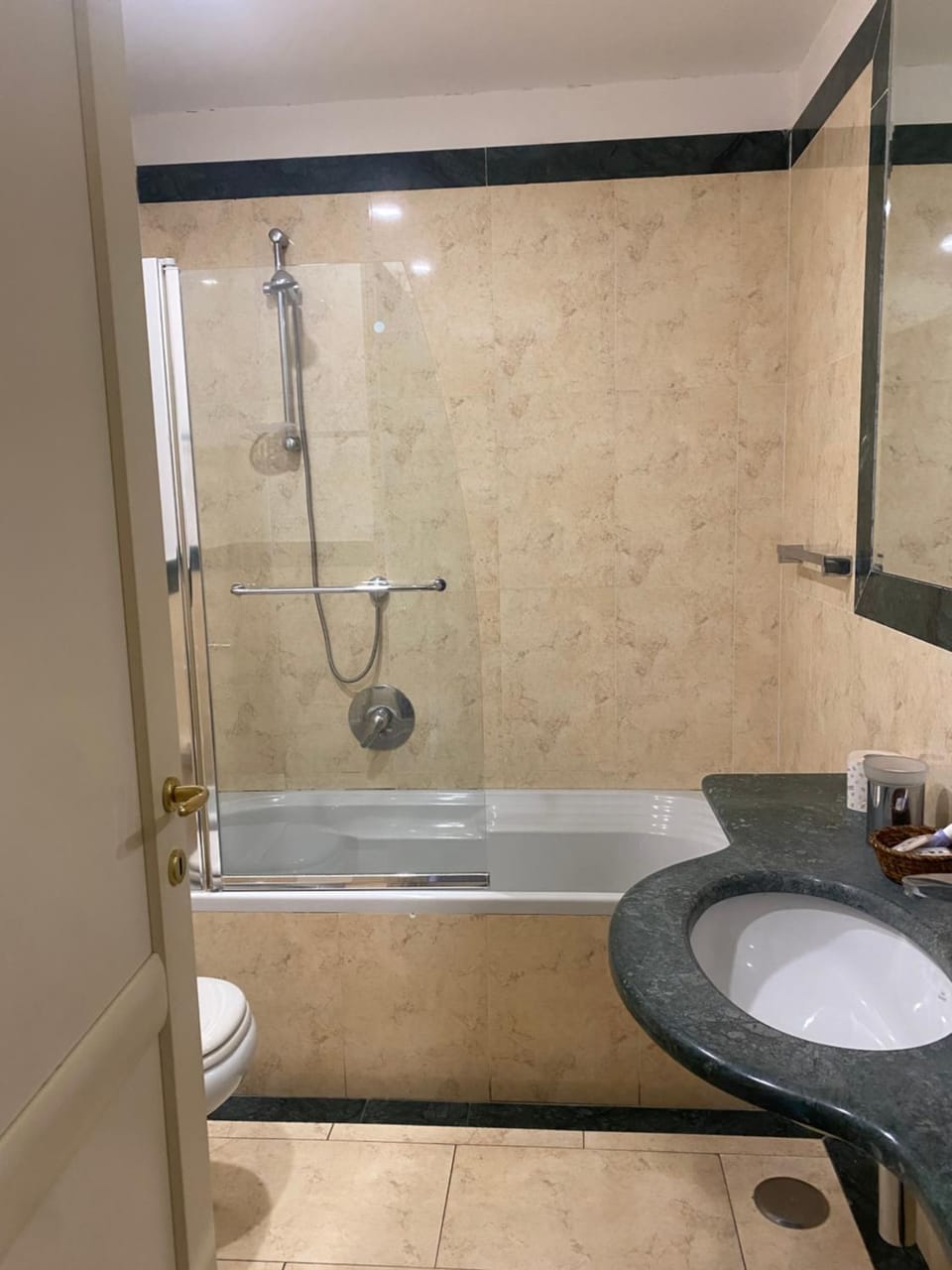 Residence gli Angioini srl Apartment hotel in Naples