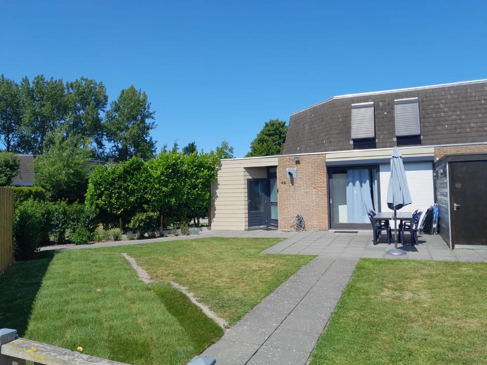 Heggerank 44* House in Zeeland, Netherlands