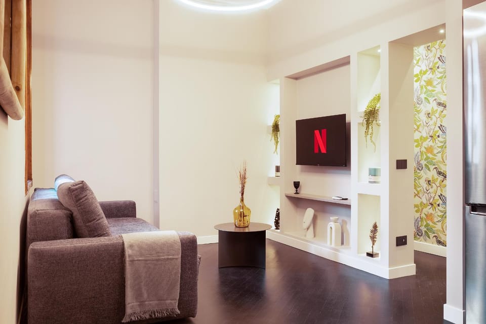 Communal lounge/ TV room, TV and multimedia, Lounge or bar, Evening entertainment
