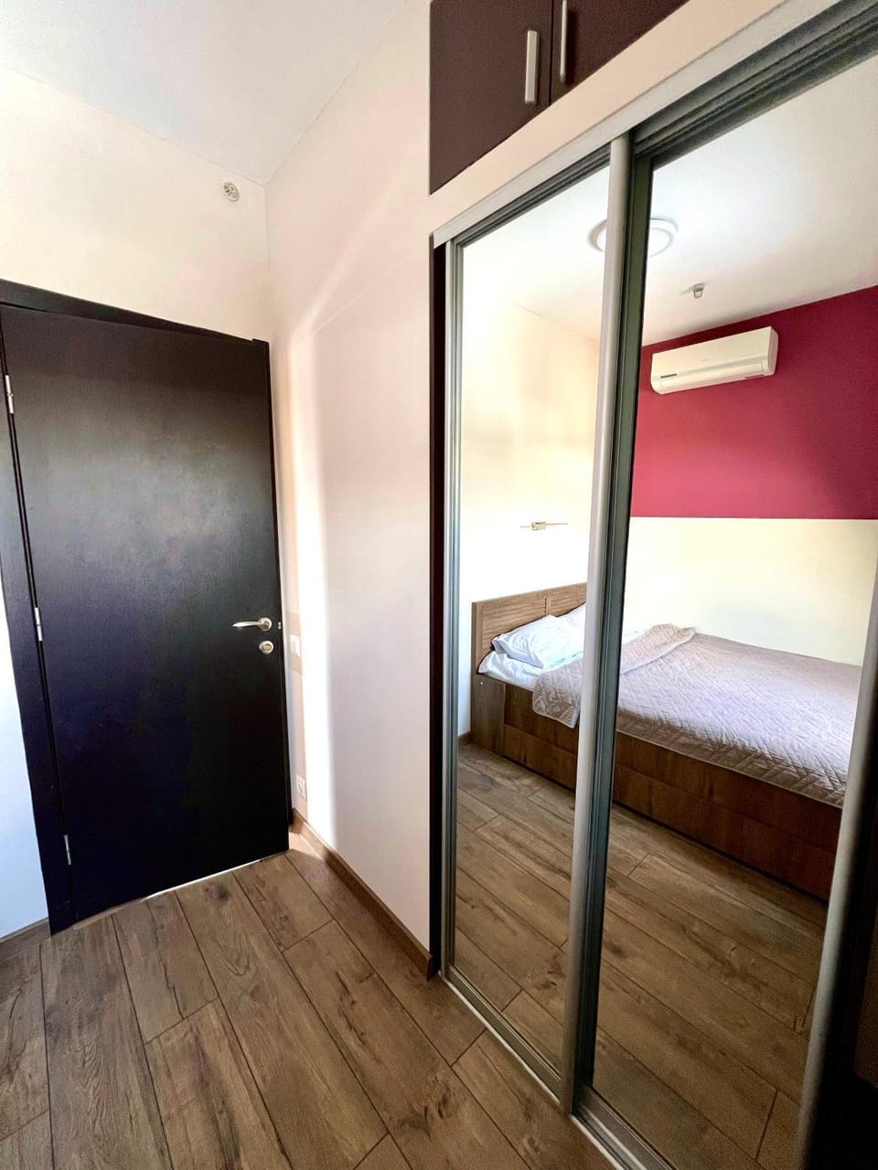 Bedroom, wardrobe