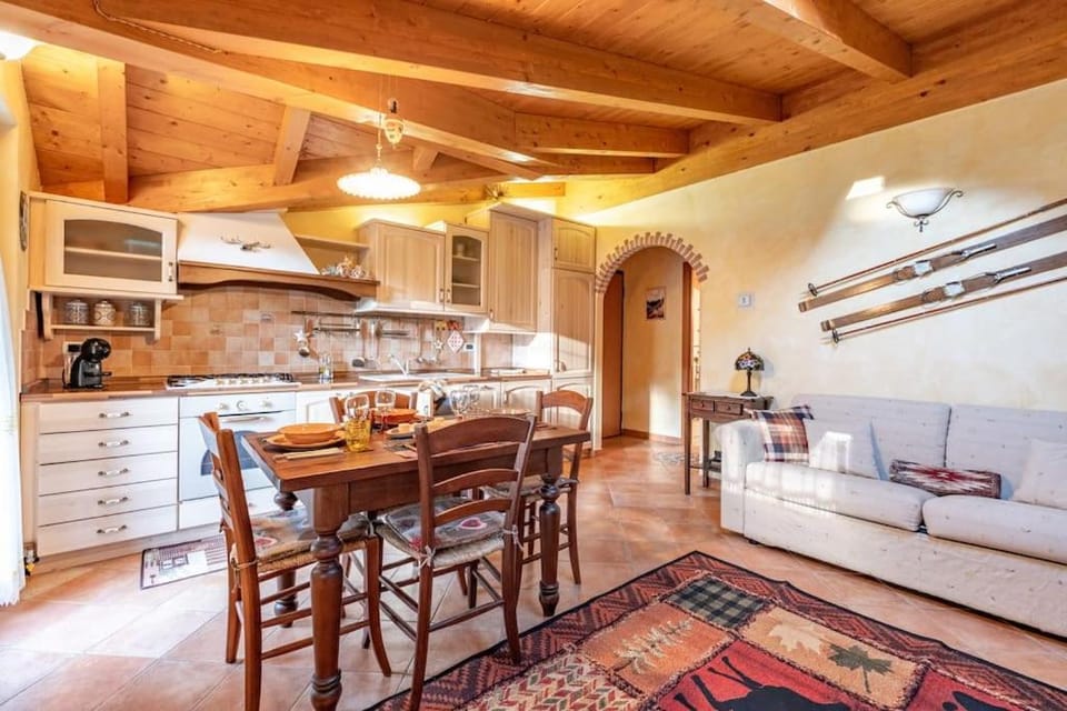 Kitchen or kitchenette, Living room, Dining area