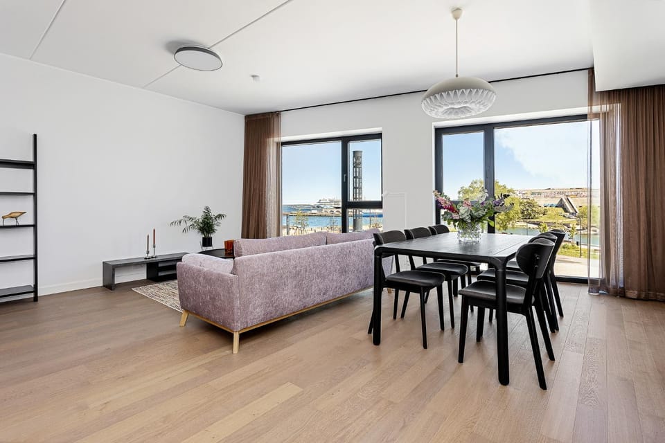 Living room, Seating area, Dining area, Sea view