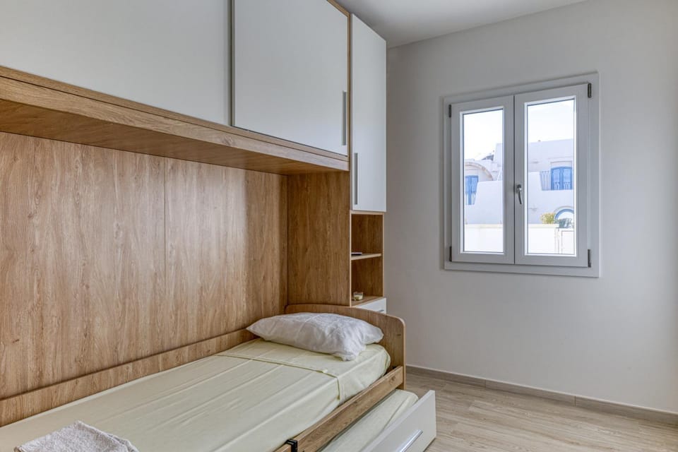 Property building, Living room, Bedroom
