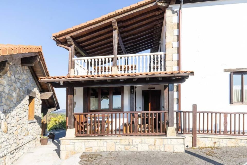 Property building, Balcony/Terrace