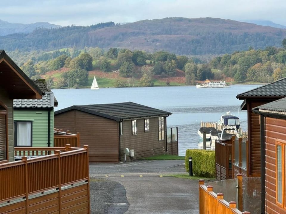 Natural landscape, Lake view, Mountain view