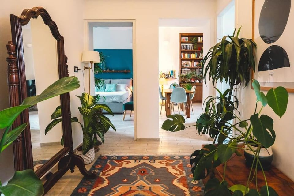 Vaticano/Trastevere Floreal Suite Apartment in Rome