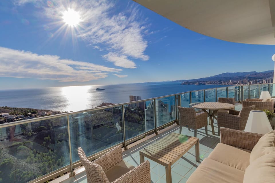 Balcony/Terrace, City view, Mountain view, Sea view
