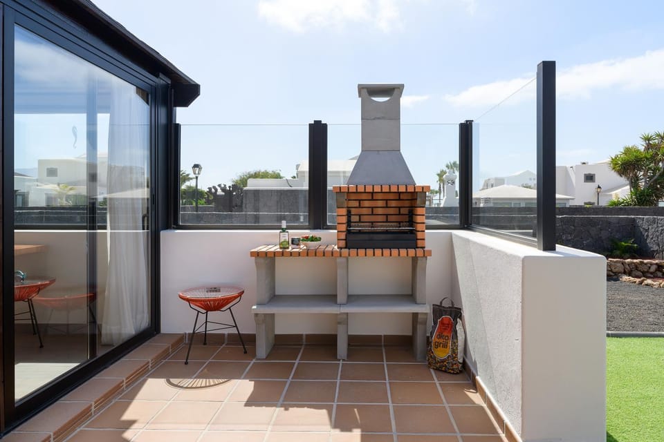 Day, BBQ facilities, Balcony/Terrace