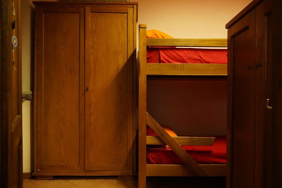 Photo of the whole room, Bedroom, bunk bed, wardrobe