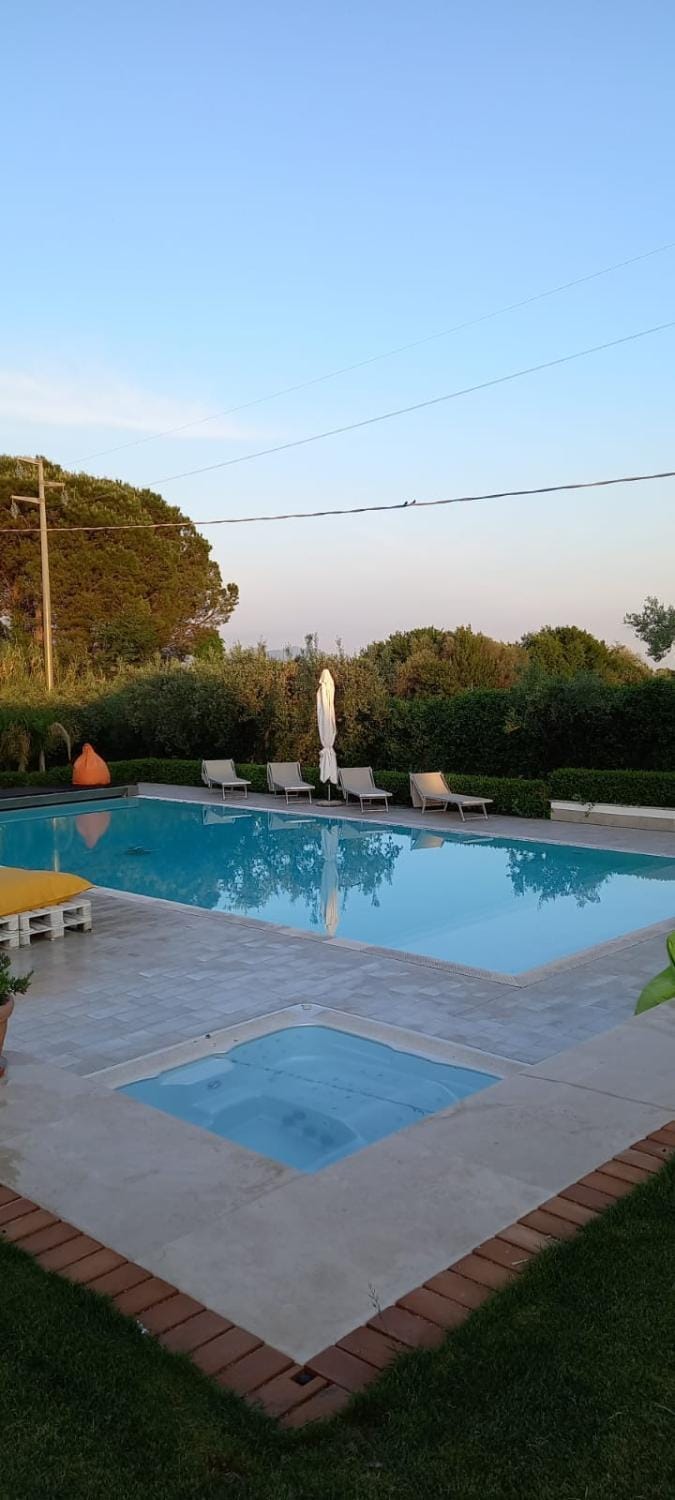 Hot Tub, Pool view, Swimming pool, sunbed