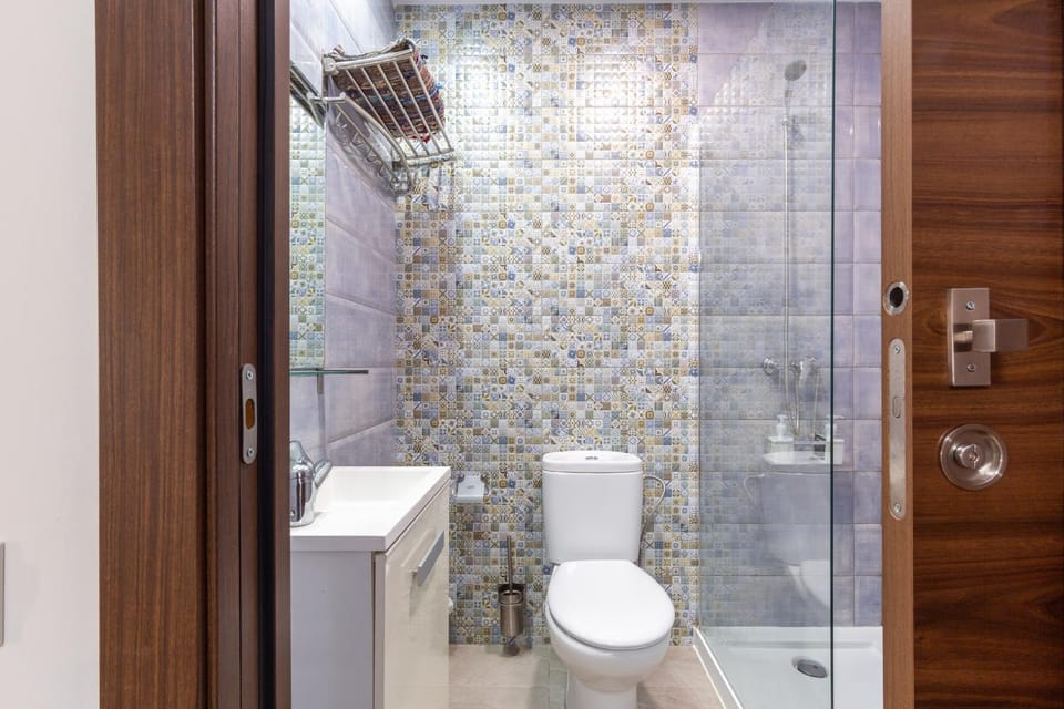 Shower, Bathroom