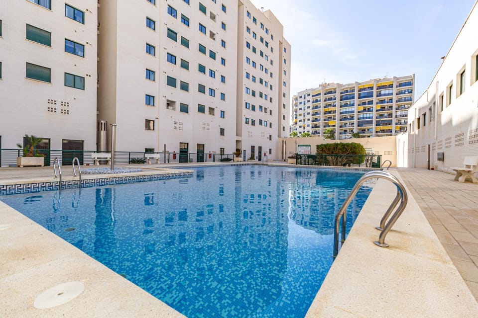 Property building, Swimming pool, Swimming pool