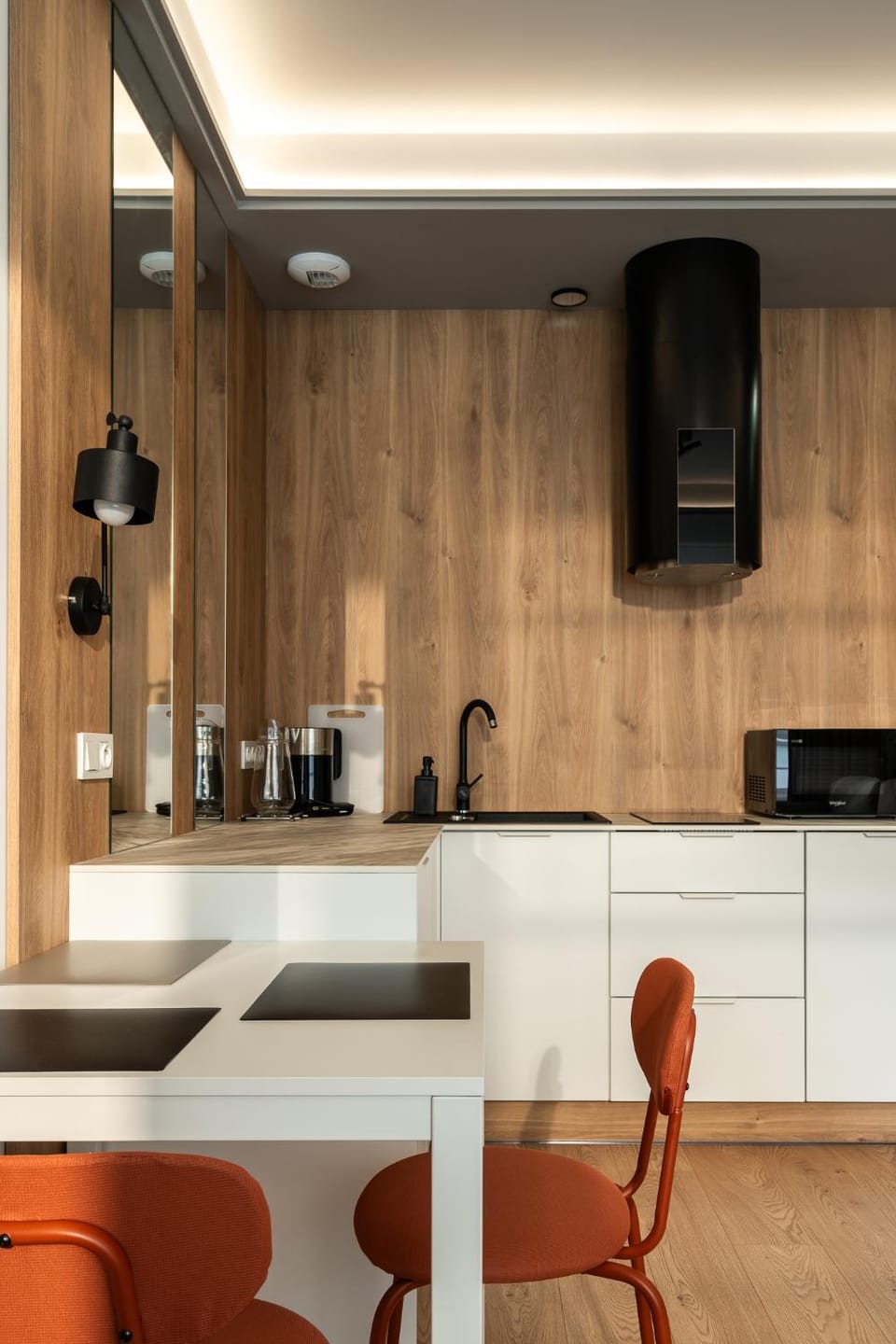 Kitchen or kitchenette, stove