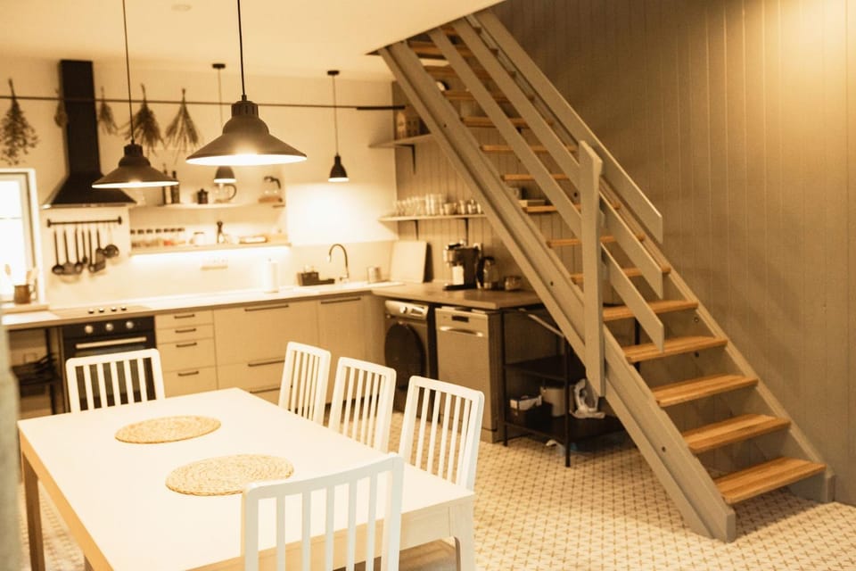 Kitchen or kitchenette, Seating area, Dining area, dishwasher, pet friendly, stove, washing machine, dryer