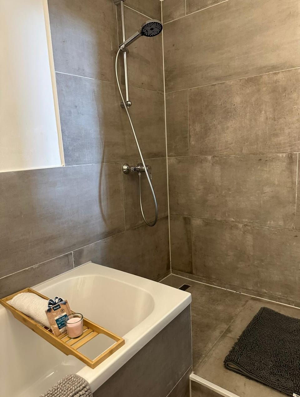 Bathroom, Living room