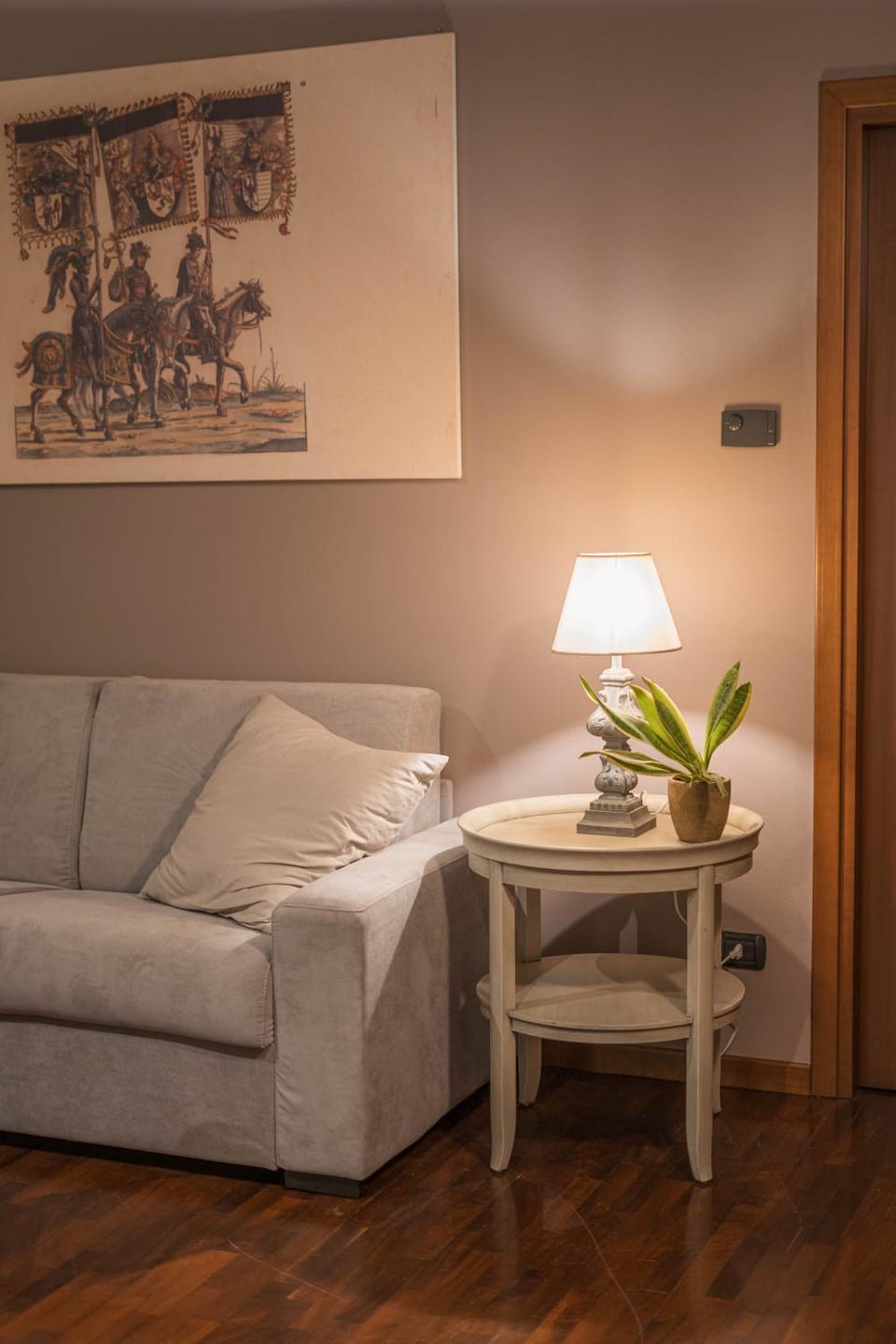 Bed, Living room, Photo of the whole room, Seating area, Bedroom
