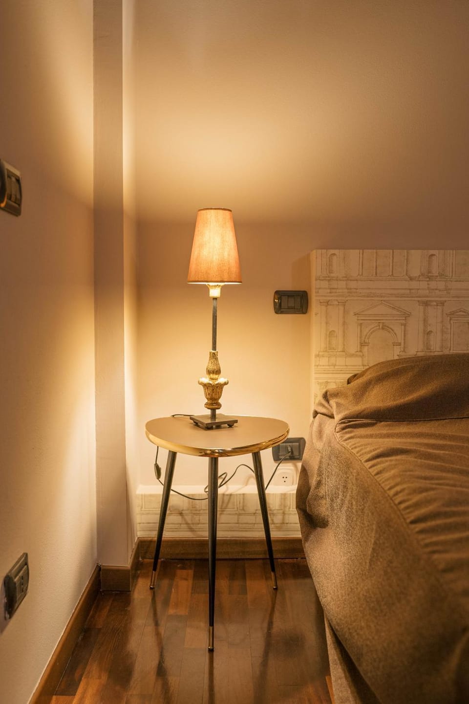 Living room, Photo of the whole room, Seating area, Bedroom