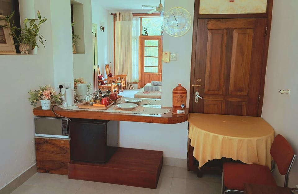 GreenHeart- Family Room-Micro Apartment, AC- Hot W, Garden View, separate Varanda & Dining Area - Travel Awards 2025 Vacation rental in Western Province