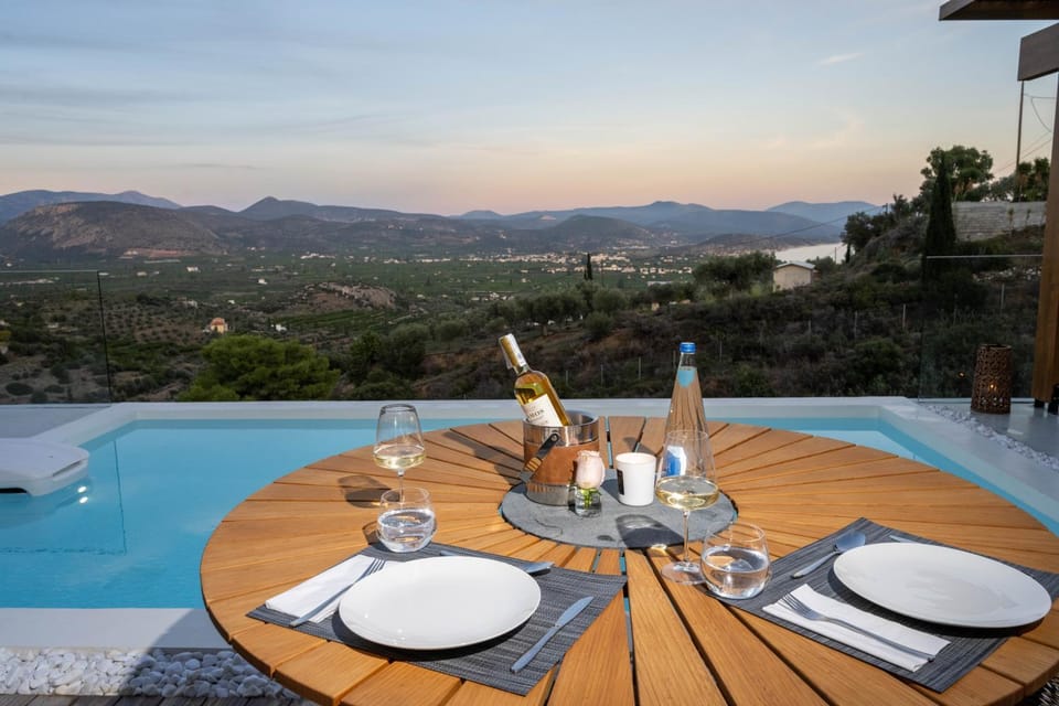 AZIZA luxury suite Villa in Peloponnese Region