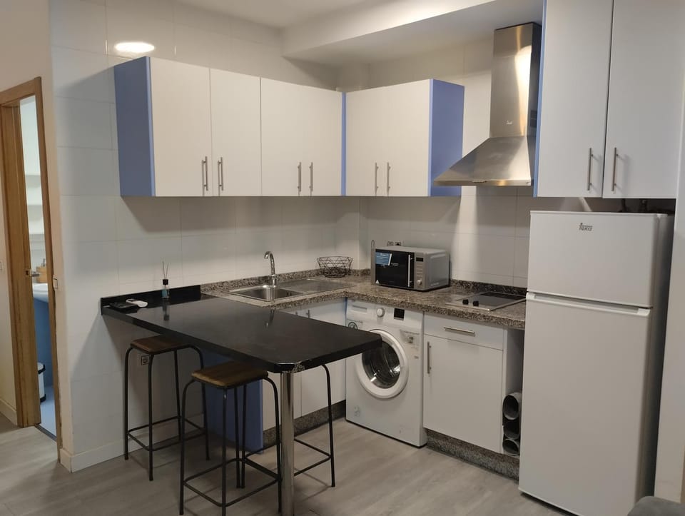 Dining area, dishwasher, minibar, stove