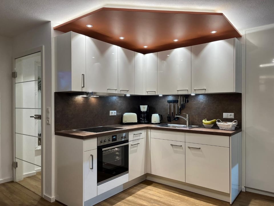 Coffee/tea facilities, Kitchen or kitchenette, dishwasher, minibar, pet friendly, stove, toaster